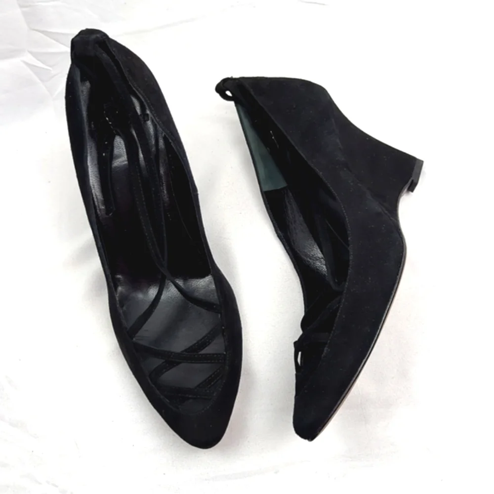 🆕🌿NICOLE FARHI SUEDE WEDGE SHOES🌿